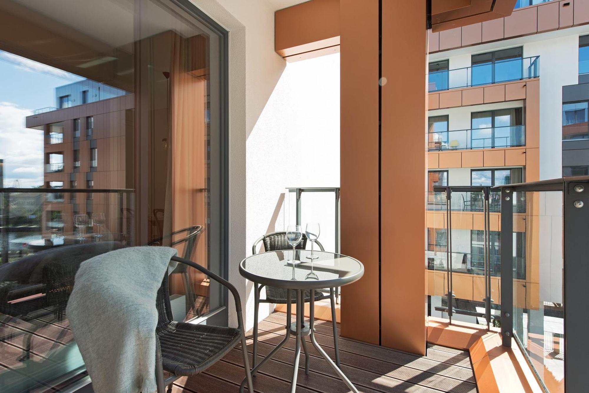Blue Mandarin Riverside Gdansk Exterior photo