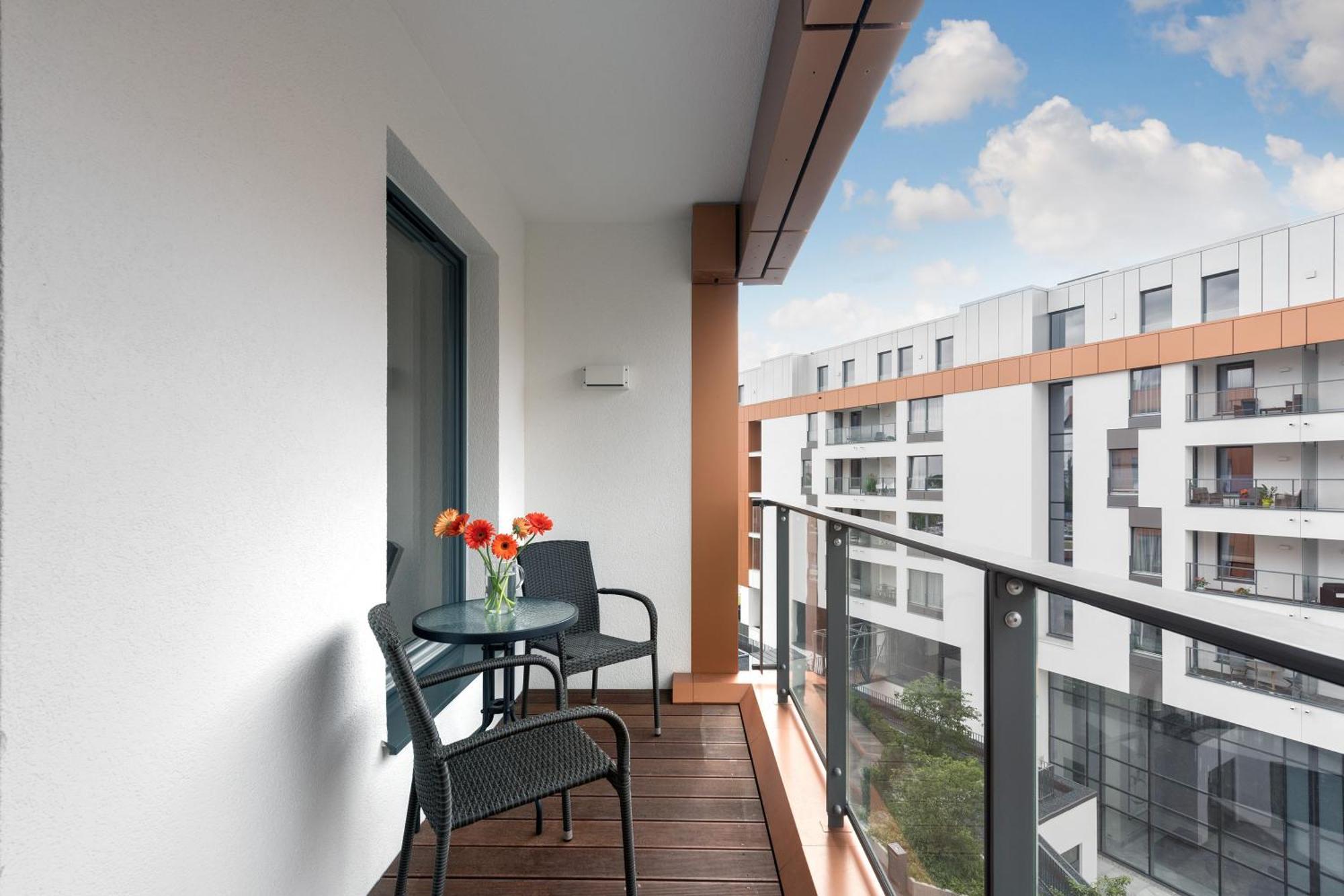 Blue Mandarin Riverside Gdansk Exterior photo